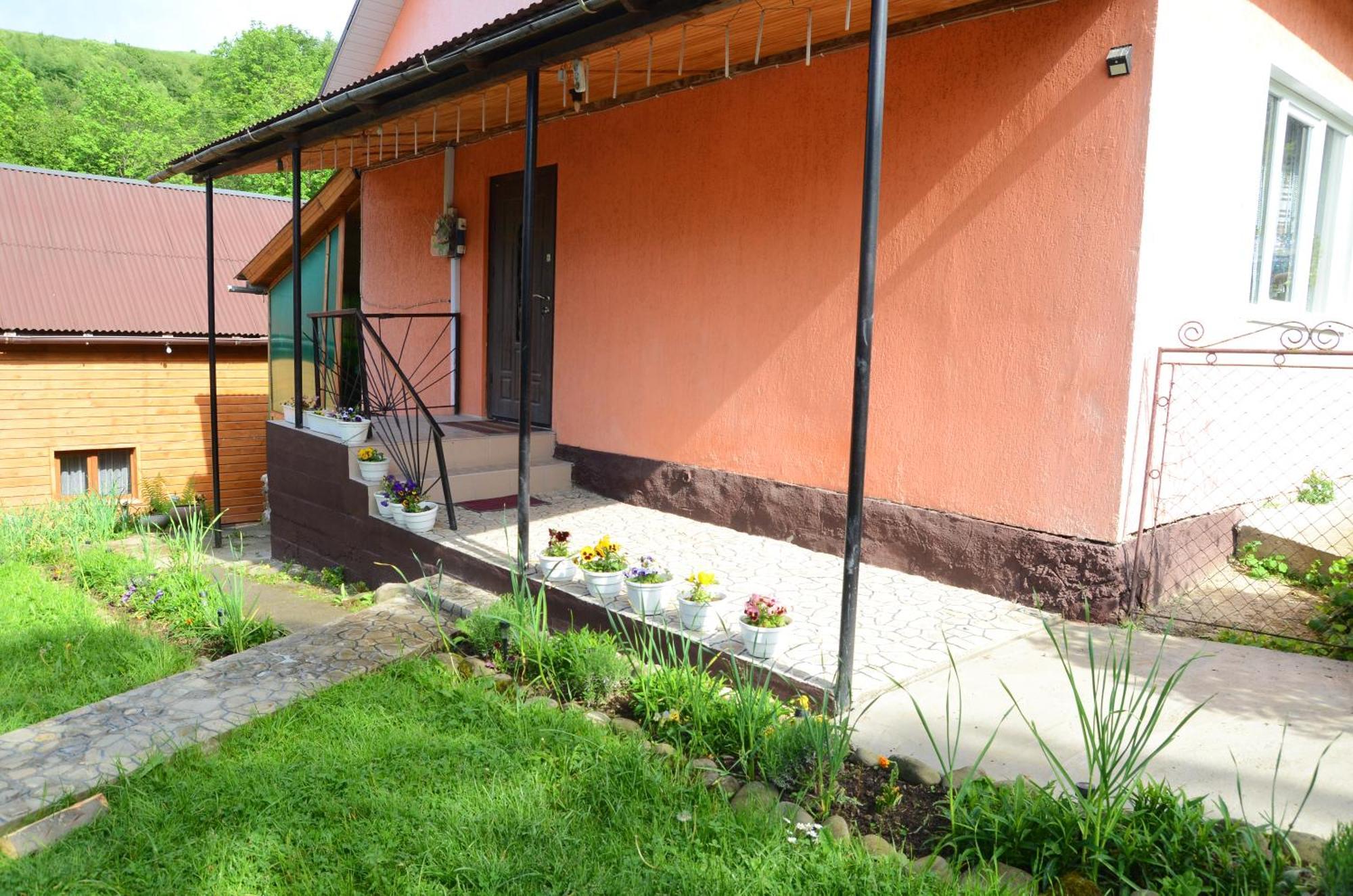 Hotel Gostynnyi Dvir U Marichky Lazeshchyna Exterior foto