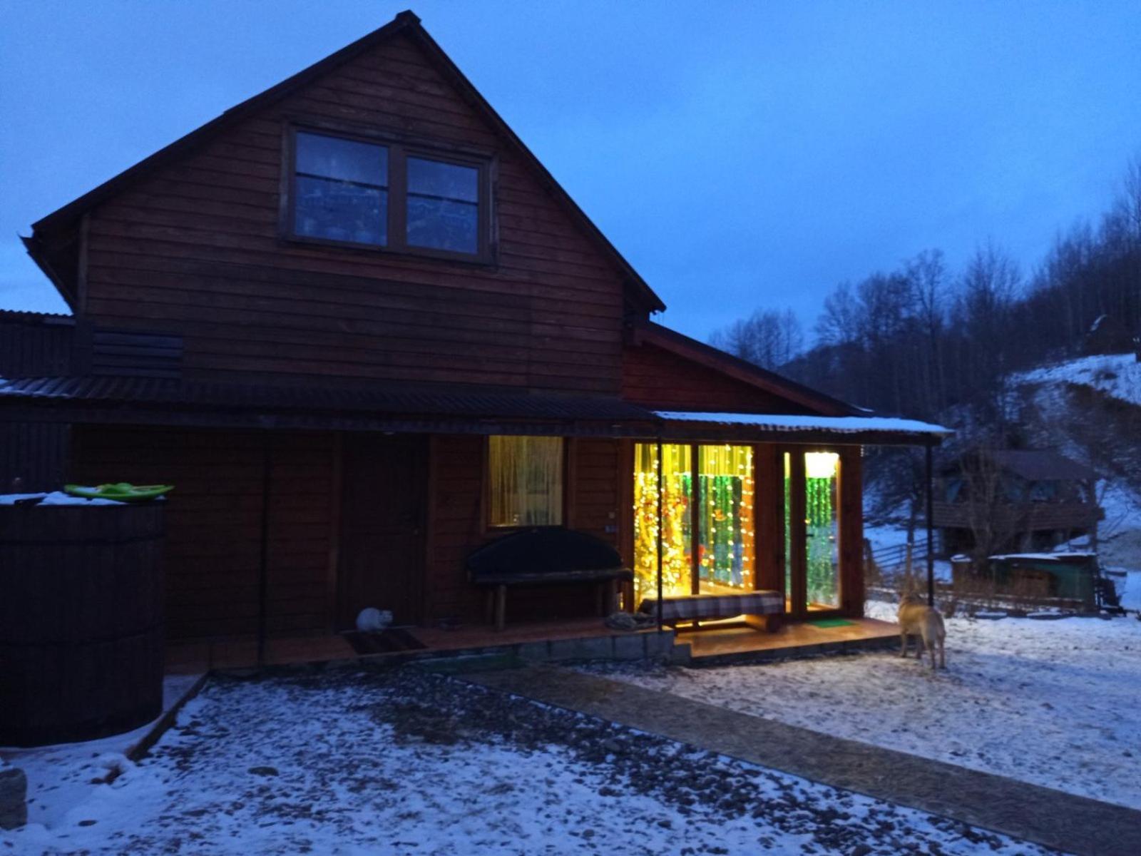 Hotel Gostynnyi Dvir U Marichky Lazeshchyna Exterior foto