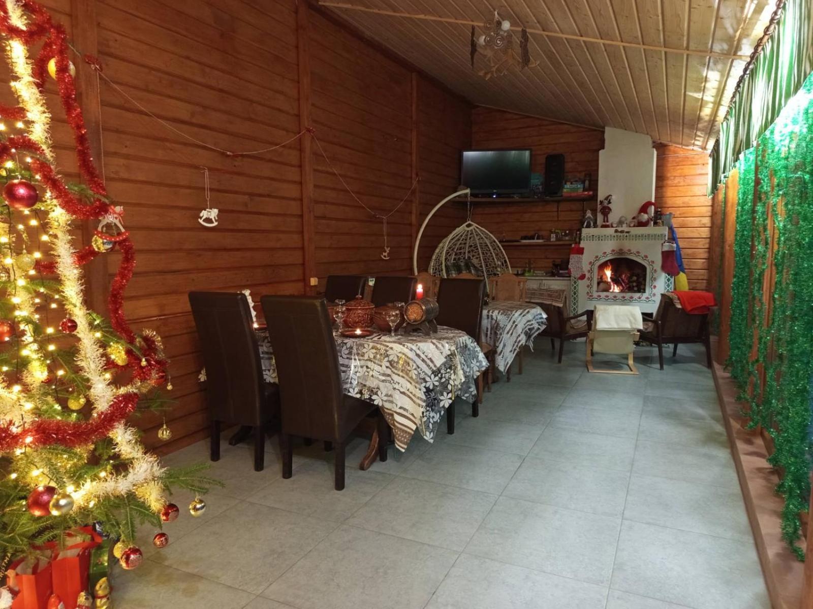 Hotel Gostynnyi Dvir U Marichky Lazeshchyna Exterior foto