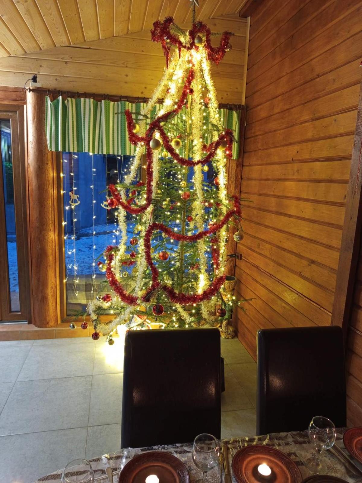 Hotel Gostynnyi Dvir U Marichky Lazeshchyna Exterior foto